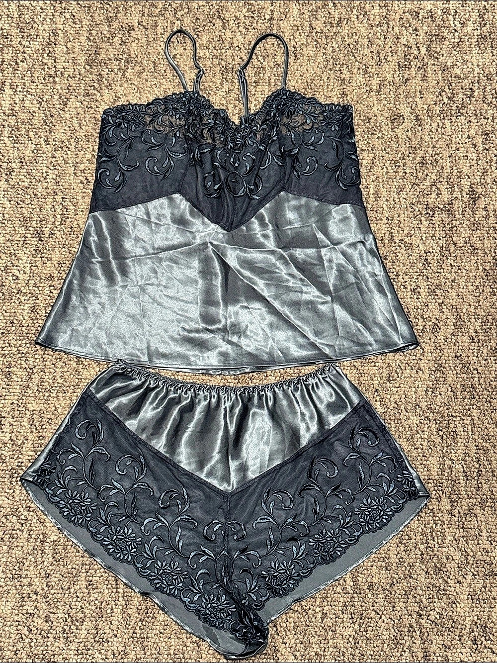 Lindsay Roscoe Satin Lace Trim Cami Shorts Pajama Set Like New